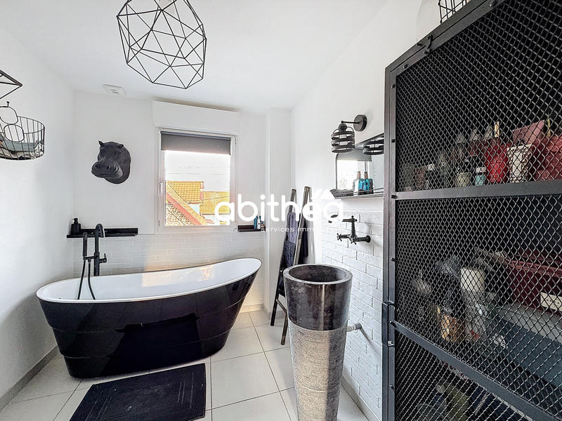 Maison - 144 m² - 5 pièces