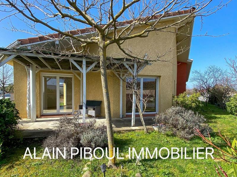 Maison traditionnelle - 146 m² - 5 pièces