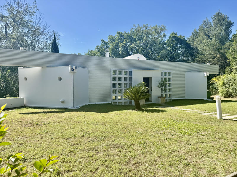 Maison - 346 m² - 6 pièces