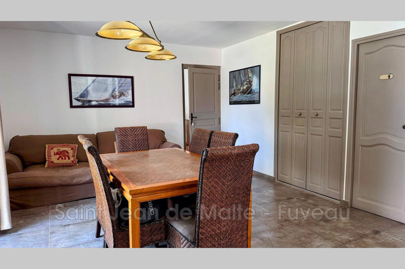 Maison - 194 m² - 5 pièces