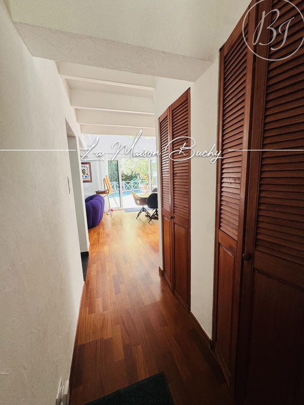 Maison - 167 m² - 6 pièces