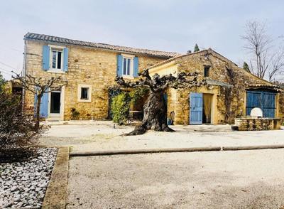 Mas - 136 m² - 5 pièces