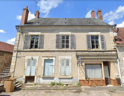 Immeuble - 211 m² - 10 pièces