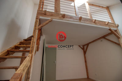 Appartement - 82 m² - 3 pièces