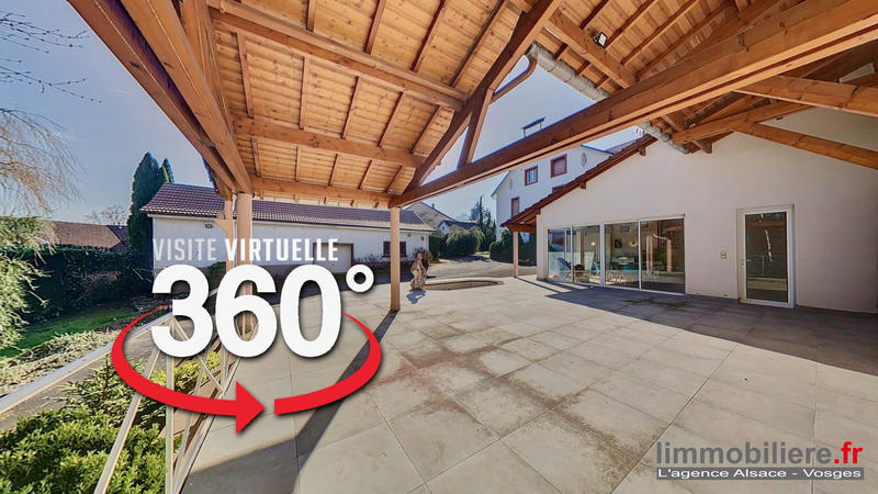 Maison - 370 m² - 12 pièces