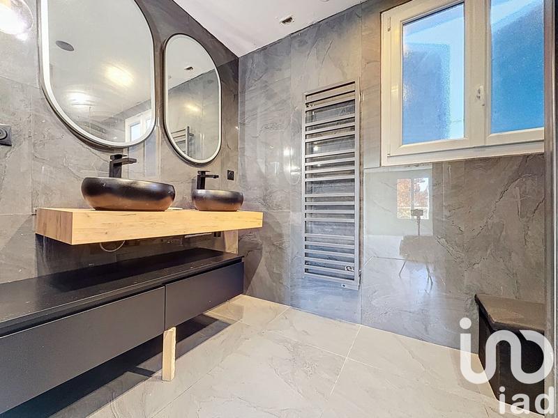 Maison - 141 m² - 6 pièces