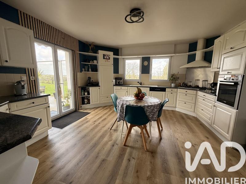 Maison - 159 m² - 7 pièces
