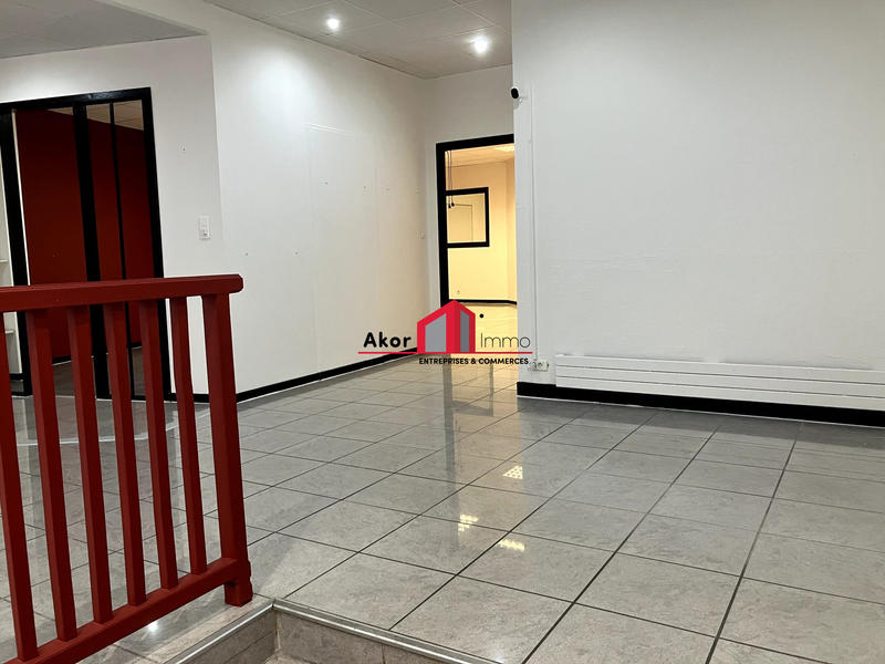 Local commercial - 105 m²