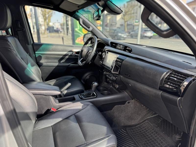 Toyota Hilux IV 4wd 2.8 d-4d 204 Double Cabine Invincible