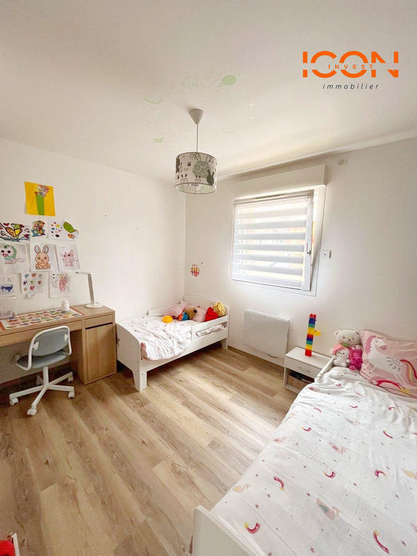 Maison - 98 m² - 5 pièces