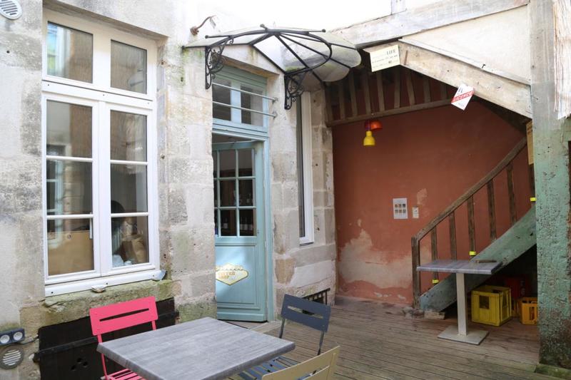 Maison - 375 m² - 7 pièces