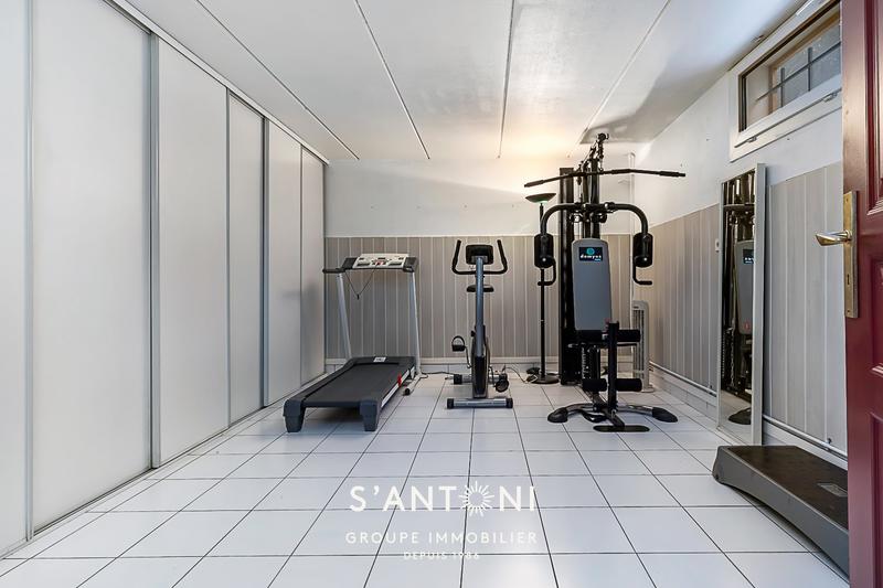 Maison - 160 m² - 5 pièces