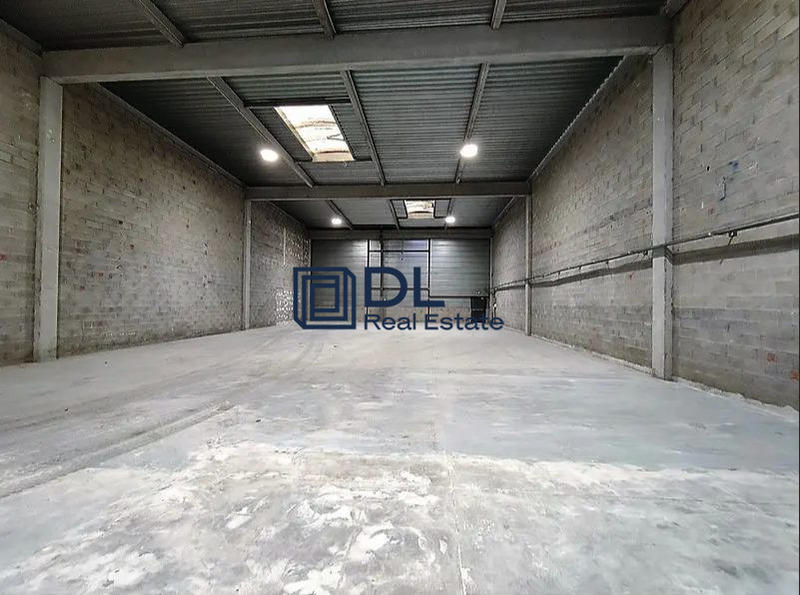 Entrepôt - 486 m²