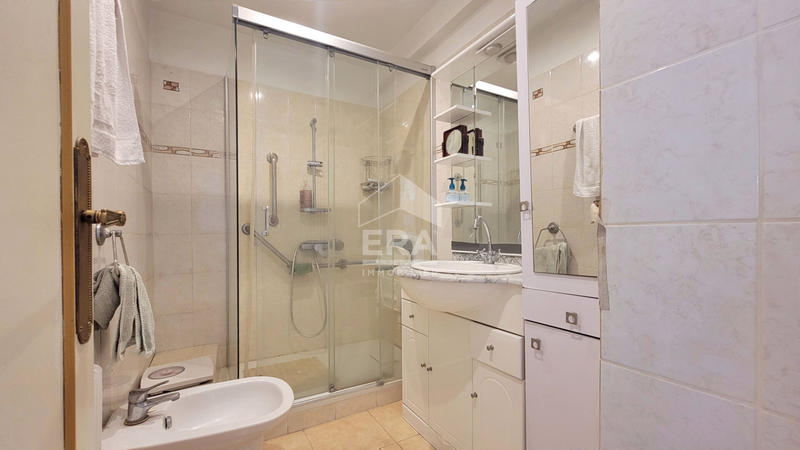 Appartement - 81 m² - 3 pièces