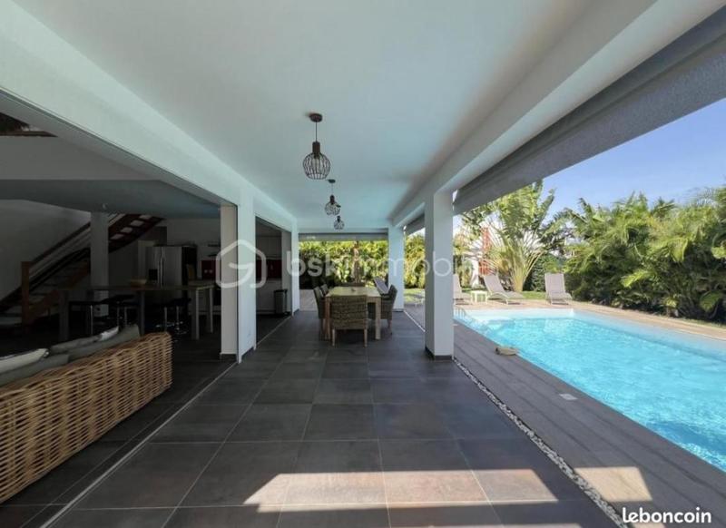 Villa - 143 m² - 5 pièces