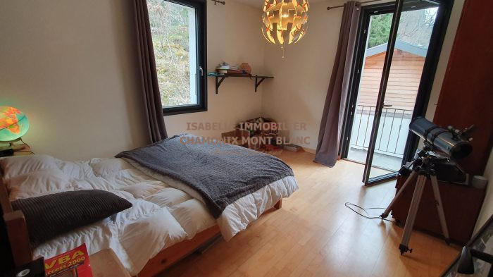 Maison traditionnelle - 174 m² - 7 pièces