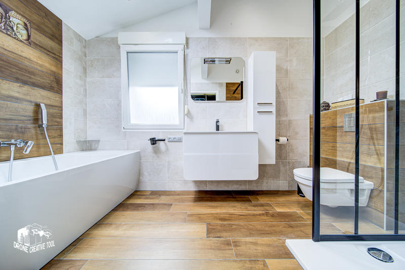 Maison - 280 m² - 7 pièces