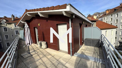 Appartement - 100 m² - 3 pièces