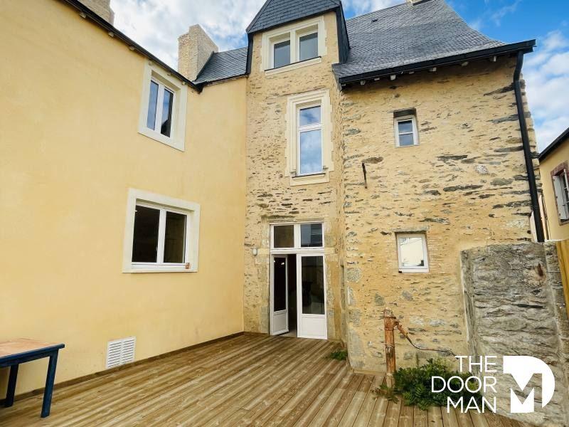 Maison - 168 m² - 8 pièces