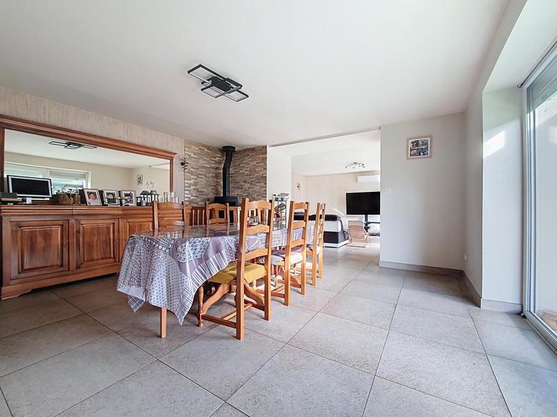 Maison - 177 m² - 7 pièces