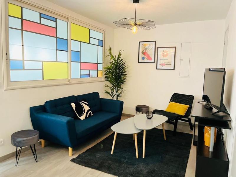 Chambre - 10 m² - 1 pièce