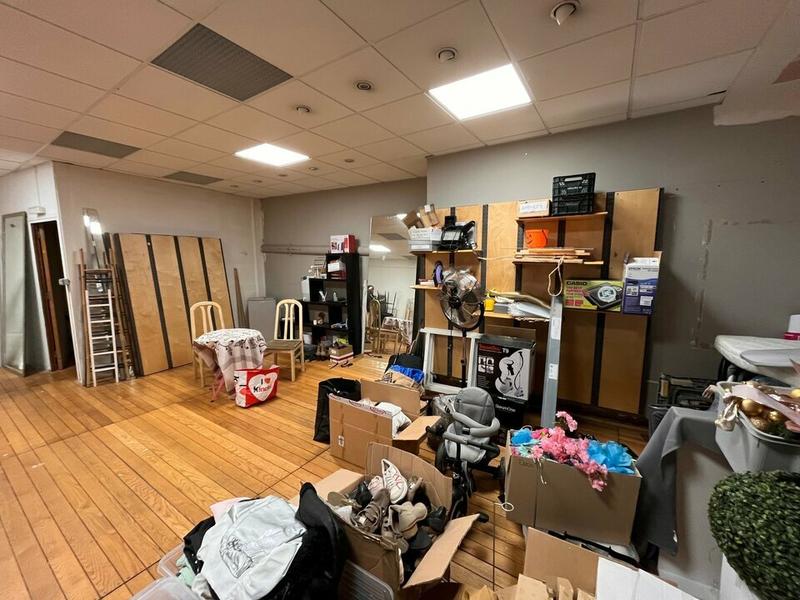 Local commercial - 127 m²