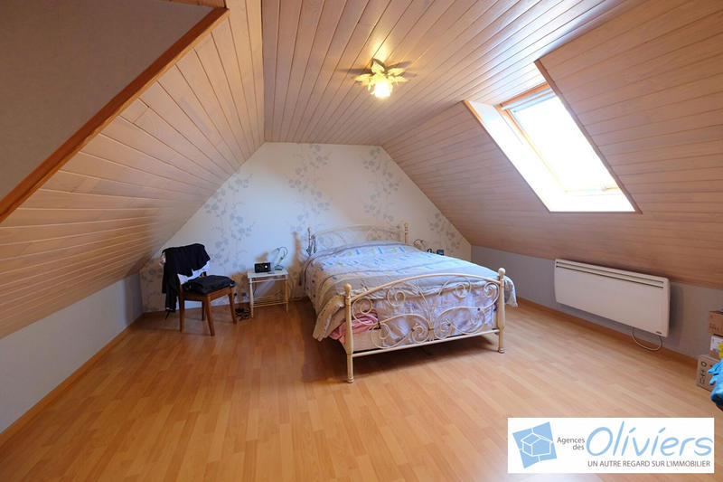 Maison - 184 m² - 8 pièces