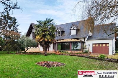 Maison - 182 m² - 6 pièces