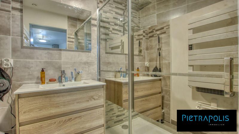 Maison - 172 m² - 5 pièces