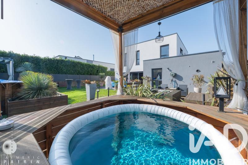 Maison de maîtres - 184 m² - 6 pièces