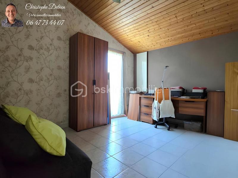 Pavillon - 211 m² - 6 pièces