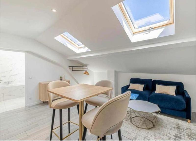 Immeuble - 275 m² - 17 pièces