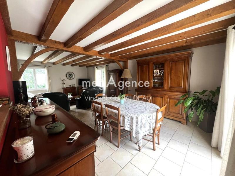 Maison - 163 m² - 7 pièces