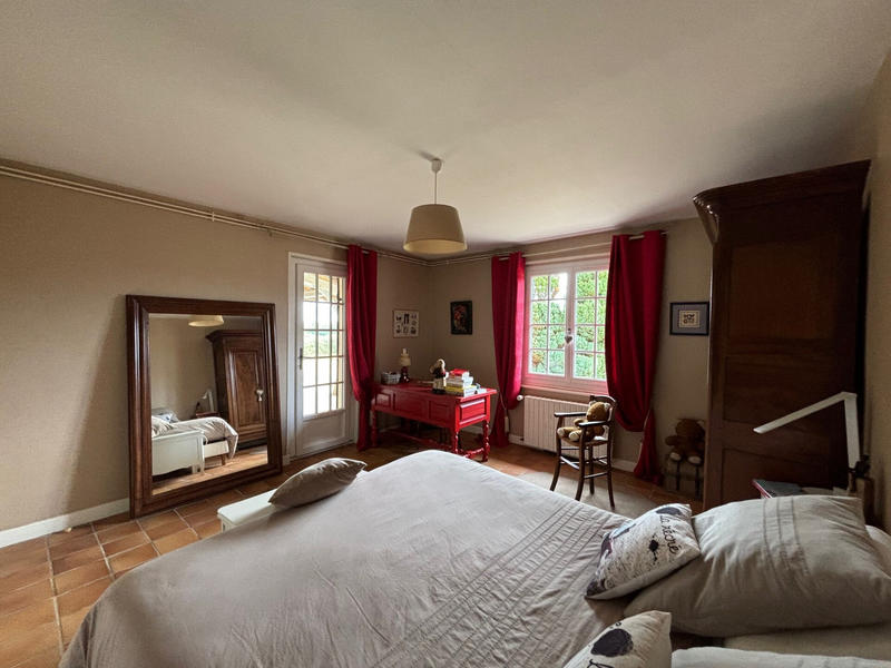 Maison - 167 m² - 8 pièces