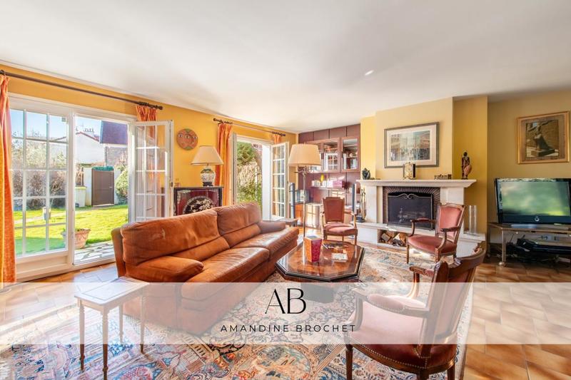 Maison - 163 m² - 6 pièces