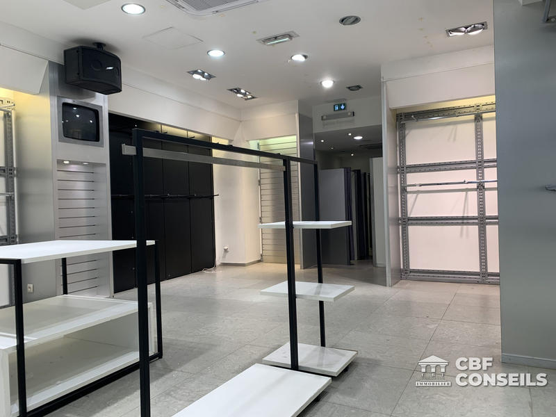 Local commercial - 186 m²