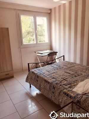 Appartement - 70 m² - 5 pièces