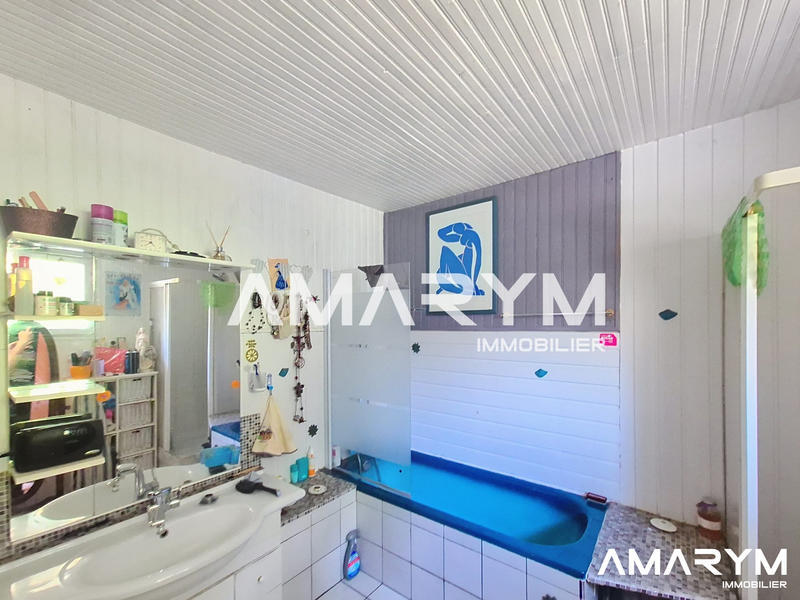 Maison traditionnelle - 143 m² - 8 pièces