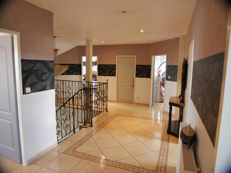 Maison - 258 m² - 8 pièces