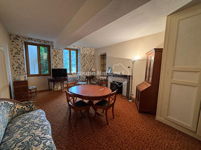 Maison - 190 m² - 7 pièces