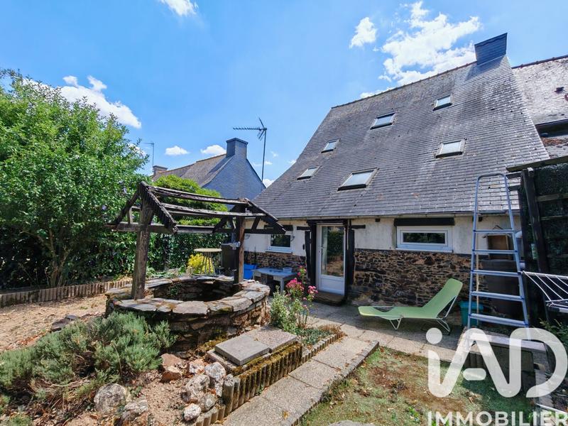 Maison - 98 m² - 5 pièces