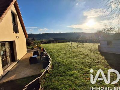 Maison - 178 m² - 7 pièces