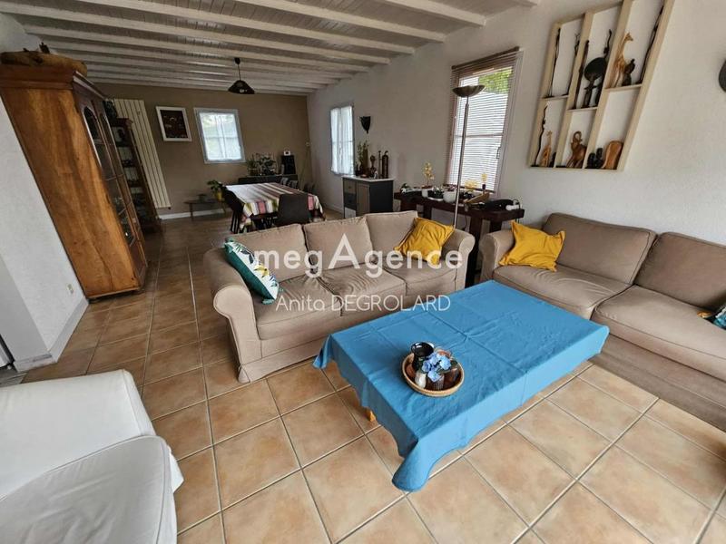 Maison traditionnelle - 140 m² - 6 pièces