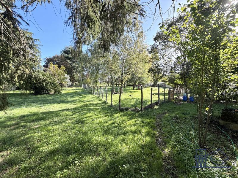 Maison ancienne - 330 m² - 7 pièces