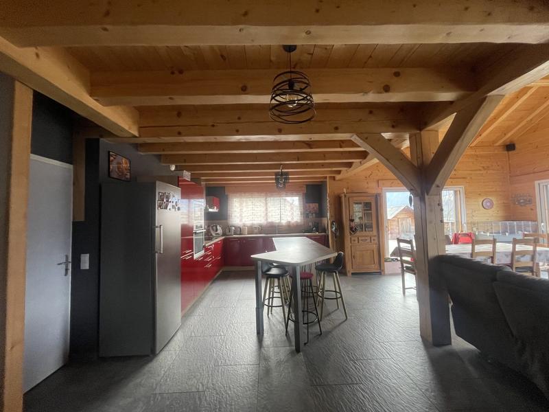 Châlet - 206 m² - 11 pièces