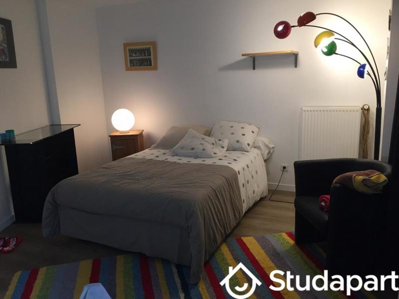 Chambre - 15 m² - 1 pièce