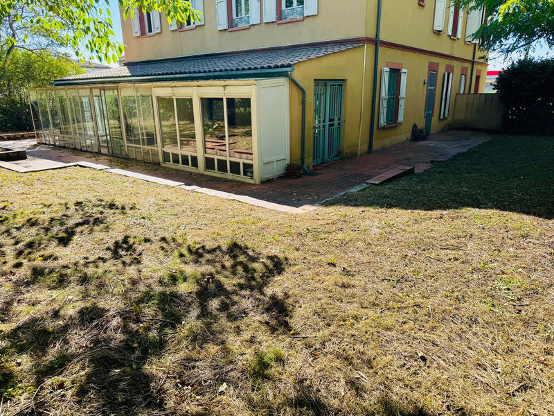 Appartement - 179 m² - 6 pièces