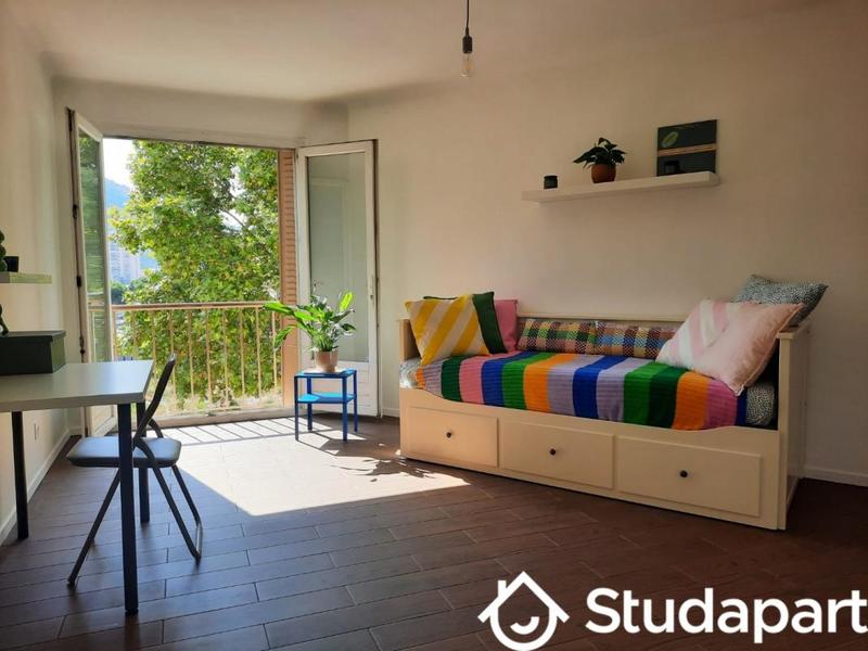 Chambre - 16 m² - 1 pièce