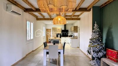 Maison - 96 m² - 4 pièces