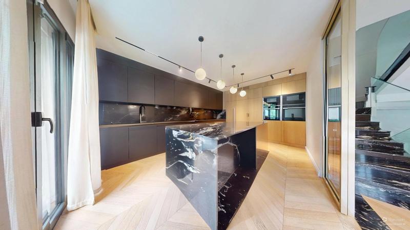 Villa - 200 m² - 7 pièces